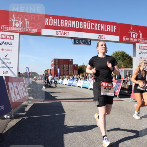 03.10.2025 - Köhlbrandbrückenlauf Lena Gebhardt http://msf.ph/oto/9062875 03.10.2025 13:12:15 Ziel 4176, 4266, 4305, 4369, 4468, 4470, 4474, 4656, 5062, 5644, 6098, 6121, 6185, 6565, 6566 meine-sportfotos.de