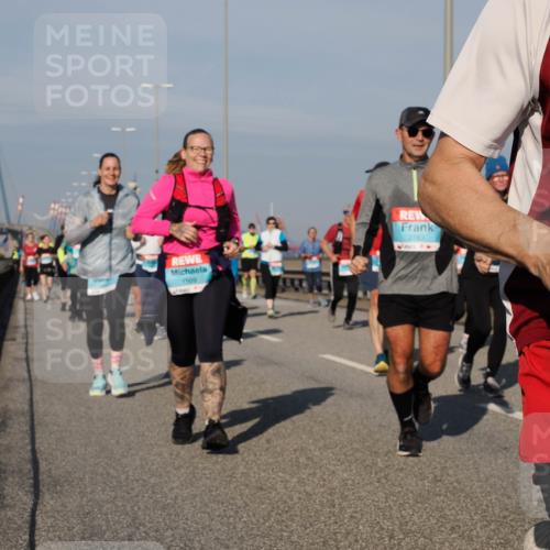 03.10.2025 - Köhlbrandbrückenlauf Fabian Wolf http://msf.ph/oto/9062893 03.10.2025 10:06:28 Position 3 1509, 2783 meine-sportfotos.de