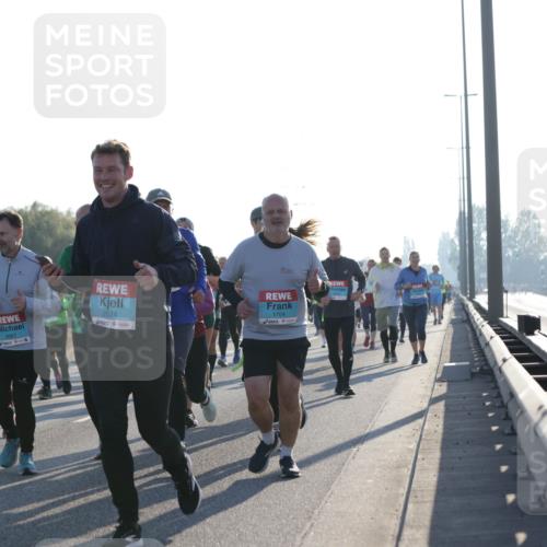 03.10.2025 - Köhlbrandbrückenlauf Jannik Wohlers http://msf.ph/oto/9062914 03.10.2025 09:23:50 Position 3 2873, 2624, 1704 meine-sportfotos.de