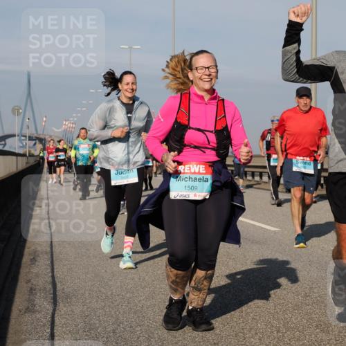 03.10.2025 - Köhlbrandbrückenlauf Fabian Wolf http://msf.ph/oto/9062924 03.10.2025 10:06:29 Position 3 3602, 1509, 2680, 2783 meine-sportfotos.de
