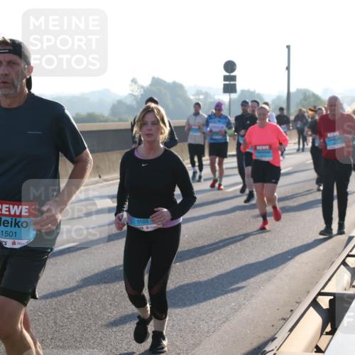 03.10.2025 - Köhlbrandbrückenlauf Lena Gebhardt http://msf.ph/oto/9062944 03.10.2025 09:20:33 Position 1 1501, 3168 meine-sportfotos.de