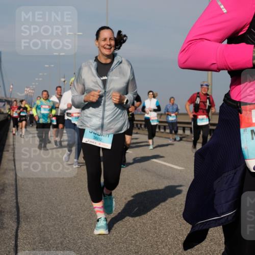 03.10.2025 - Köhlbrandbrückenlauf Fabian Wolf http://msf.ph/oto/9062952 03.10.2025 10:06:30 Position 3 3602, 1509 meine-sportfotos.de