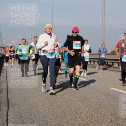 03.10.2025 - Köhlbrandbrückenlauf Fabian Wolf http://msf.ph/oto/9063012 03.10.2025 10:06:32 Position 3  meine-sportfotos.de