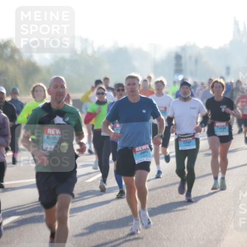 03.10.2025 - Köhlbrandbrückenlauf Jannik Wohlers http://msf.ph/oto/9063029 03.10.2025 09:16:01 Position 3 30, 1357, 3344 meine-sportfotos.de