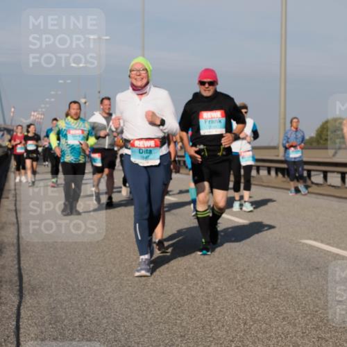 03.10.2025 - Köhlbrandbrückenlauf Fabian Wolf http://msf.ph/oto/9063030 03.10.2025 10:06:33 Position 3  meine-sportfotos.de