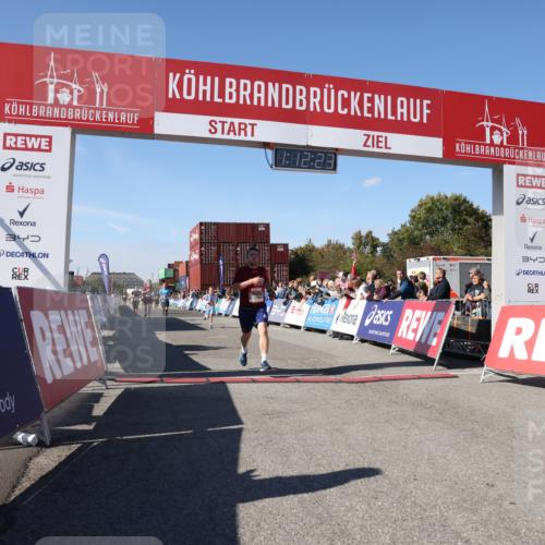 03.10.2025 - Köhlbrandbrückenlauf Lena Gebhardt http://msf.ph/oto/9063054 03.10.2025 13:12:23 Ziel 4189, 4266, 4638, 4656, 4745, 4908, 5062, 5644, 6098, 6185, 6565, 6566 meine-sportfotos.de
