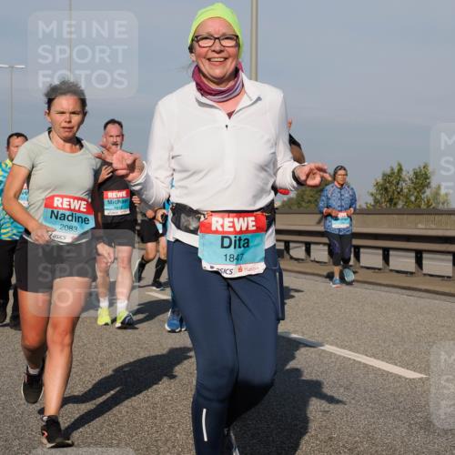 03.10.2025 - Köhlbrandbrückenlauf Fabian Wolf http://msf.ph/oto/9063072 03.10.2025 10:06:34 Position 3 2083, 1948, 1847 meine-sportfotos.de
