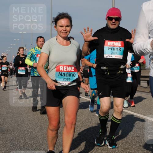 03.10.2025 - Köhlbrandbrückenlauf Fabian Wolf http://msf.ph/oto/9063088 03.10.2025 10:06:35 Position 3 2083, 2094, 3232, 8199 meine-sportfotos.de