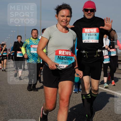 03.10.2025 - Köhlbrandbrückenlauf Fabian Wolf http://msf.ph/oto/9063095 03.10.2025 10:06:35 Position 3 2251, 2083, 2094, 6199, 3232 meine-sportfotos.de
