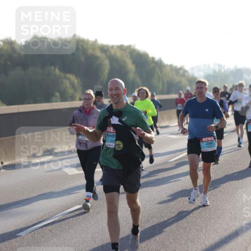 03.10.2025 - Köhlbrandbrückenlauf Jannik Wohlers http://msf.ph/oto/9063106 03.10.2025 09:16:04 Position 3 307, 1357 meine-sportfotos.de