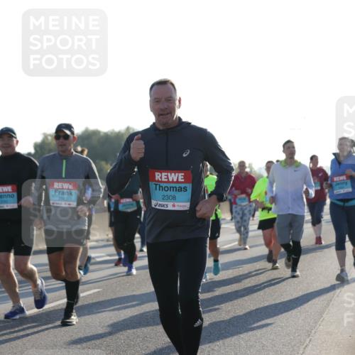 03.10.2025 - Köhlbrandbrückenlauf Jannik Wohlers http://msf.ph/oto/9063117 03.10.2025 09:23:54 Position 3 2783, 2308 meine-sportfotos.de
