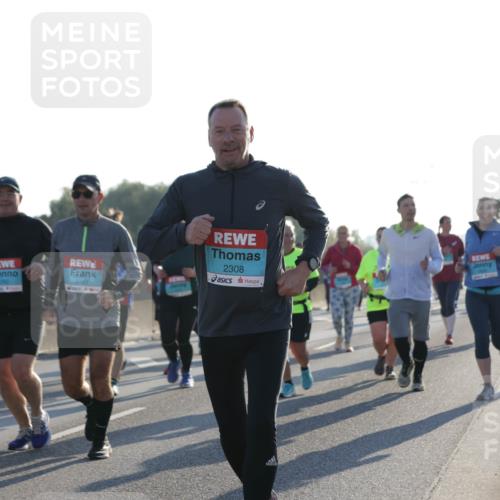 03.10.2025 - Köhlbrandbrückenlauf Jannik Wohlers http://msf.ph/oto/9063119 03.10.2025 09:23:54 Position 3 2783, 2308 meine-sportfotos.de