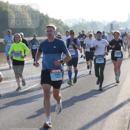 03.10.2025 - Köhlbrandbrückenlauf Jannik Wohlers http://msf.ph/oto/9063125 03.10.2025 09:16:04 Position 3 1312, 1357, 1415, 3344 meine-sportfotos.de