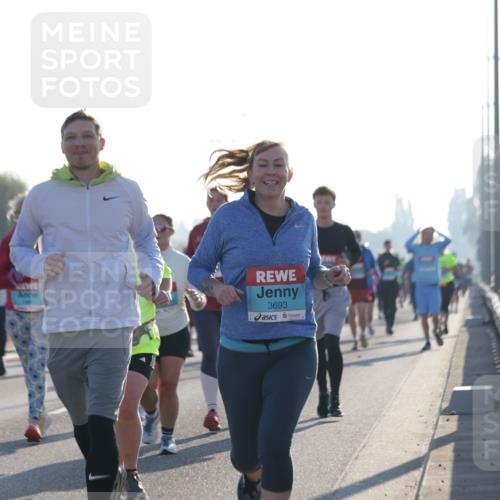 03.10.2025 - Köhlbrandbrückenlauf Jannik Wohlers http://msf.ph/oto/9063126 03.10.2025 09:23:56 Position 3 3693 meine-sportfotos.de