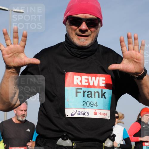 03.10.2025 - Köhlbrandbrückenlauf Fabian Wolf http://msf.ph/oto/9063153 03.10.2025 10:06:37 Position 3 2251, 2094 meine-sportfotos.de