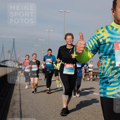 03.10.2025 - Köhlbrandbrückenlauf Fabian Wolf http://msf.ph/oto/9063163 03.10.2025 10:06:37 Position 3 1950, 2251 meine-sportfotos.de
