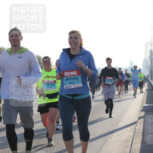 03.10.2025 - Köhlbrandbrückenlauf Jannik Wohlers http://msf.ph/oto/9063166 03.10.2025 09:23:57 Position 3 2741, 2738, 3693 meine-sportfotos.de