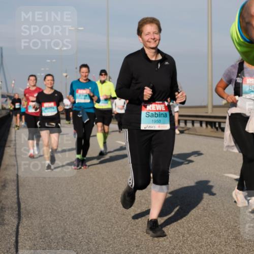 03.10.2025 - Köhlbrandbrückenlauf Fabian Wolf http://msf.ph/oto/9063183 03.10.2025 10:06:38 Position 3 0, 1950, 3 meine-sportfotos.de