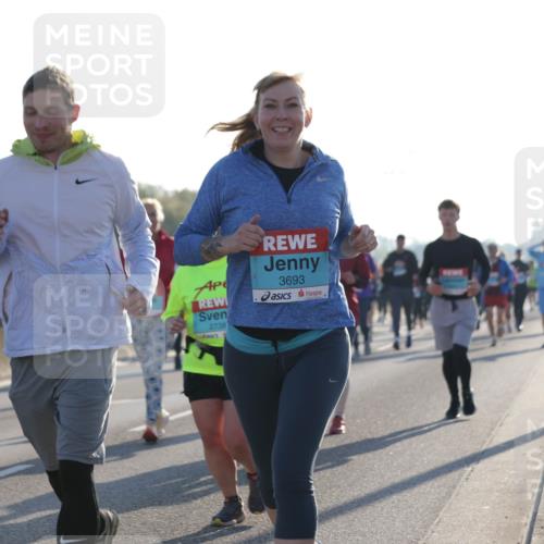 03.10.2025 - Köhlbrandbrückenlauf Jannik Wohlers http://msf.ph/oto/9063198 03.10.2025 09:23:57 Position 3 2741, 2738, 3693 meine-sportfotos.de