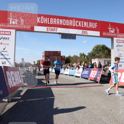 03.10.2025 - Köhlbrandbrückenlauf Lena Gebhardt http://msf.ph/oto/9063225 03.10.2025 13:12:29 Ziel 4189, 4266, 4638, 4700, 4745, 4864, 4873, 4908, 4973, 5062 meine-sportfotos.de