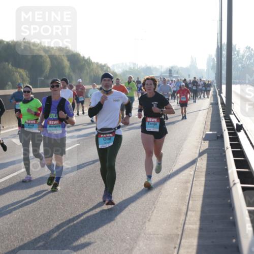 03.10.2025 - Köhlbrandbrückenlauf Jannik Wohlers http://msf.ph/oto/9063235 03.10.2025 09:16:07 Position 3 1415, 3344, 1412 meine-sportfotos.de