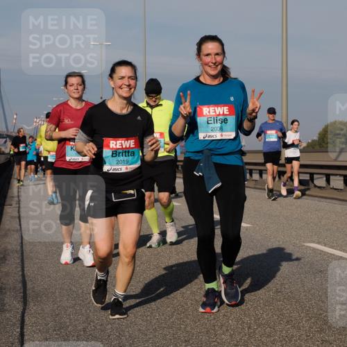 03.10.2025 - Köhlbrandbrückenlauf Fabian Wolf http://msf.ph/oto/9063257 03.10.2025 10:06:40 Position 3 2019, 2036 meine-sportfotos.de