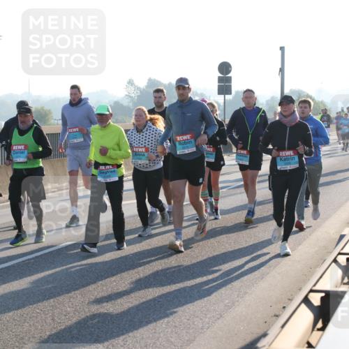 03.10.2025 - Köhlbrandbrückenlauf Lena Gebhardt http://msf.ph/oto/9063307 03.10.2025 09:20:46 Position 1 3375, 1164 meine-sportfotos.de