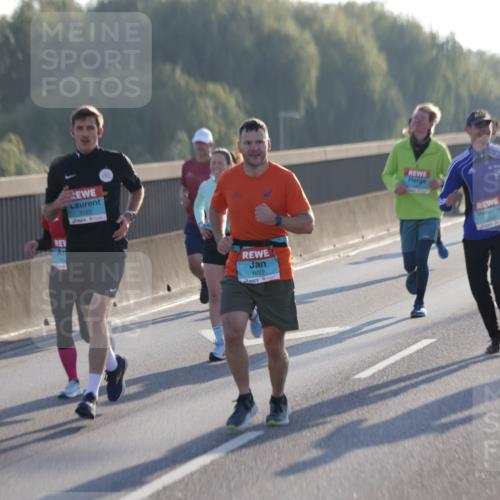 03.10.2025 - Köhlbrandbrückenlauf Jannik Wohlers http://msf.ph/oto/9063330 03.10.2025 09:16:11 Position 3 3183, 1622, 3066 meine-sportfotos.de