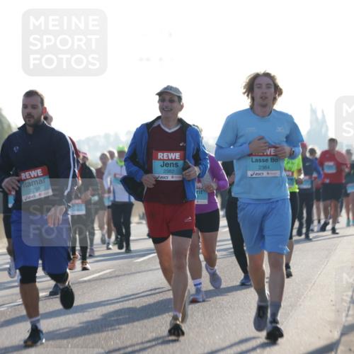 03.10.2025 - Köhlbrandbrückenlauf Jannik Wohlers http://msf.ph/oto/9063341 03.10.2025 09:24:04 Position 3 2383, 2239, 2382, 2384 meine-sportfotos.de