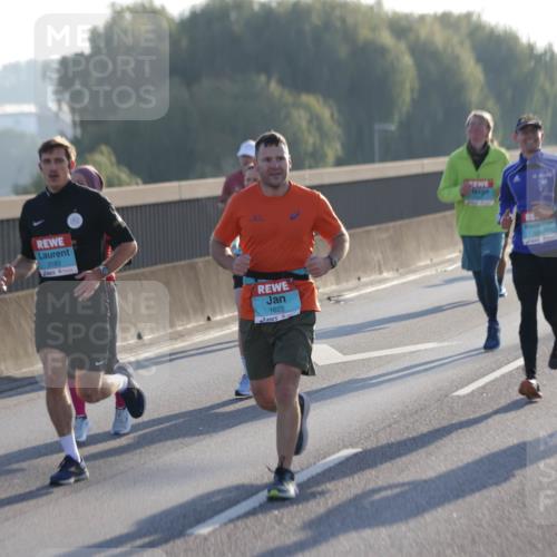 03.10.2025 - Köhlbrandbrückenlauf Jannik Wohlers http://msf.ph/oto/9063366 03.10.2025 09:16:11 Position 3 3183, 1622, 3066 meine-sportfotos.de