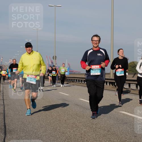03.10.2025 - Köhlbrandbrückenlauf Fabian Wolf http://msf.ph/oto/9063370 03.10.2025 10:06:44 Position 3 3631, 3149 meine-sportfotos.de