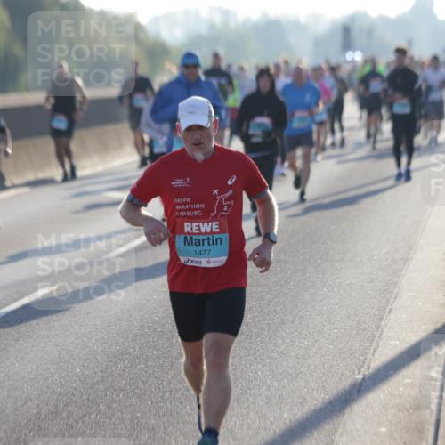 03.10.2025 - Köhlbrandbrückenlauf Jannik Wohlers http://msf.ph/oto/9063390 03.10.2025 09:16:14 Position 3 1477 meine-sportfotos.de
