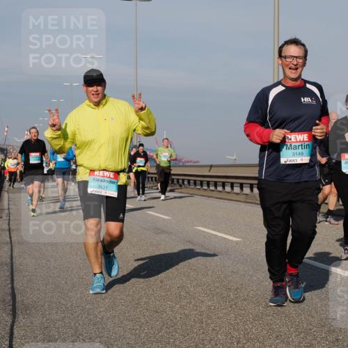 03.10.2025 - Köhlbrandbrückenlauf Fabian Wolf http://msf.ph/oto/9063402 03.10.2025 10:06:45 Position 3 3631, 3149, 2289 meine-sportfotos.de