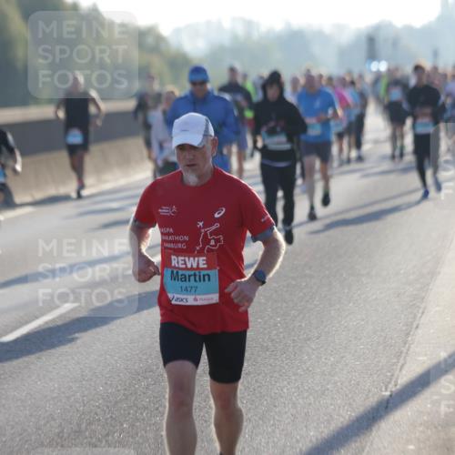 03.10.2025 - Köhlbrandbrückenlauf Jannik Wohlers http://msf.ph/oto/9063405 03.10.2025 09:16:14 Position 3 1477 meine-sportfotos.de