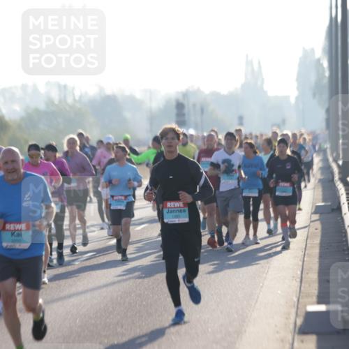 03.10.2025 - Köhlbrandbrückenlauf Jannik Wohlers http://msf.ph/oto/9063436 03.10.2025 09:16:18 Position 3 3250, 1089 meine-sportfotos.de