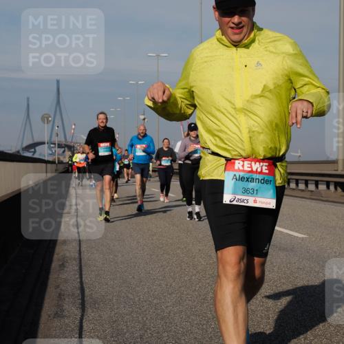 03.10.2025 - Köhlbrandbrückenlauf Fabian Wolf http://msf.ph/oto/9063449 03.10.2025 10:06:47 Position 3 3631 meine-sportfotos.de