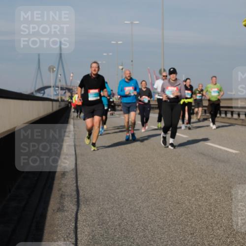 03.10.2025 - Köhlbrandbrückenlauf Fabian Wolf http://msf.ph/oto/9063467 03.10.2025 10:06:48 Position 3  meine-sportfotos.de