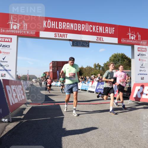 03.10.2025 - Köhlbrandbrückenlauf Lena Gebhardt http://msf.ph/oto/9063471 03.10.2025 13:12:42 Ziel 4048, 4391, 4392, 4527, 4609, 4855, 4858, 4864, 4873, 4975, 5874, 5916, 6466, 6588 meine-sportfotos.de
