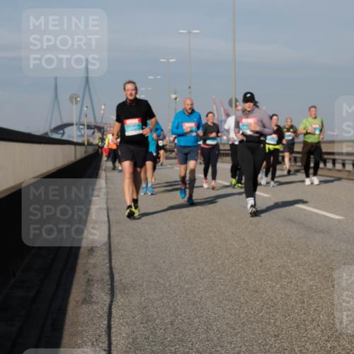 03.10.2025 - Köhlbrandbrückenlauf Fabian Wolf http://msf.ph/oto/9063472 03.10.2025 10:06:48 Position 3  meine-sportfotos.de