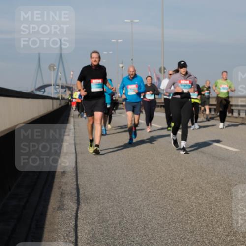 03.10.2025 - Köhlbrandbrückenlauf Fabian Wolf http://msf.ph/oto/9063482 03.10.2025 10:06:48 Position 3  meine-sportfotos.de