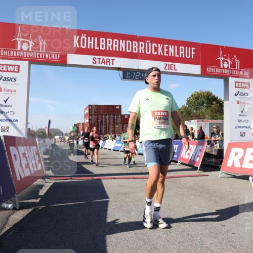 03.10.2025 - Köhlbrandbrückenlauf Lena Gebhardt http://msf.ph/oto/9063488 03.10.2025 13:12:43 Ziel 4048, 4391, 4392, 4527, 4609, 4855, 4858, 4864, 4873, 4975, 5874, 5916, 6466, 6588 meine-sportfotos.de