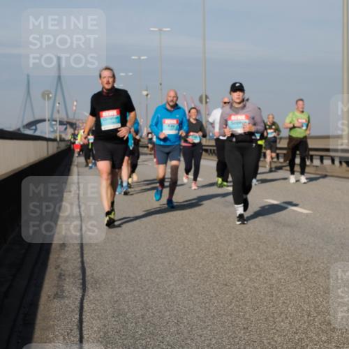 03.10.2025 - Köhlbrandbrückenlauf Fabian Wolf http://msf.ph/oto/9063491 03.10.2025 10:06:49 Position 3  meine-sportfotos.de