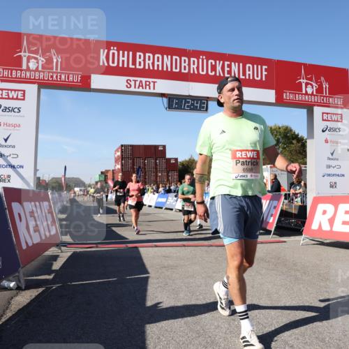 03.10.2025 - Köhlbrandbrückenlauf Lena Gebhardt http://msf.ph/oto/9063502 03.10.2025 13:12:44 Ziel 4048, 4391, 4392, 4527, 4609, 4855, 4858, 4864, 4873, 4975, 5874, 5916, 6466, 6588 meine-sportfotos.de