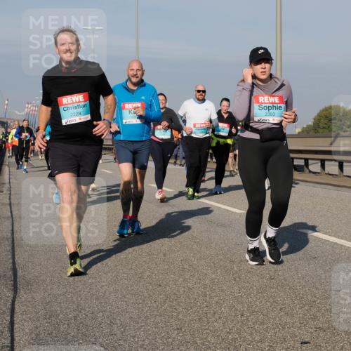 03.10.2025 - Köhlbrandbrückenlauf Fabian Wolf http://msf.ph/oto/9063532 03.10.2025 10:06:50 Position 3 2229, 1839, 2393 meine-sportfotos.de