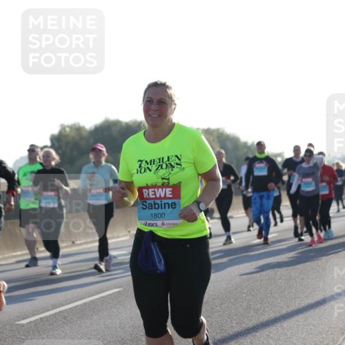 03.10.2025 - Köhlbrandbrückenlauf Jannik Wohlers http://msf.ph/oto/9063561 03.10.2025 09:24:13 Position 3 1800, 3 meine-sportfotos.de