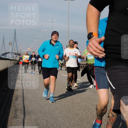 03.10.2025 - Köhlbrandbrückenlauf Fabian Wolf http://msf.ph/oto/9063589 03.10.2025 10:06:52 Position 3 3346, 3398, 22 meine-sportfotos.de