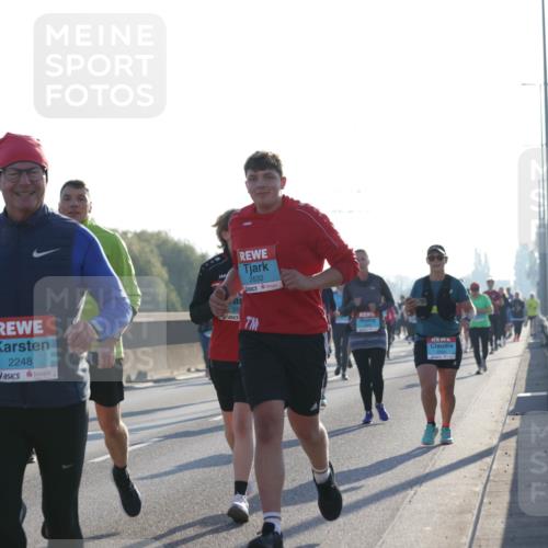 03.10.2025 - Köhlbrandbrückenlauf Jannik Wohlers http://msf.ph/oto/9063630 03.10.2025 09:24:18 Position 3 2248, 2632, 26 meine-sportfotos.de
