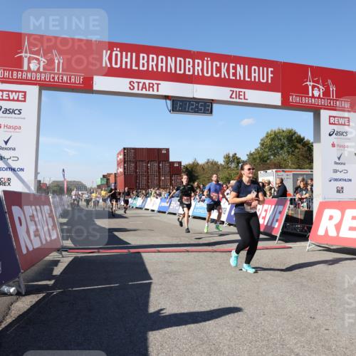 03.10.2025 - Köhlbrandbrückenlauf Lena Gebhardt http://msf.ph/oto/9063631 03.10.2025 13:12:54 Ziel 4446, 4487, 4527, 4559, 4628, 4671, 4855, 4965, 4975, 5381, 5673, 5674, 5916, 6497, 6530, 6791 meine-sportfotos.de