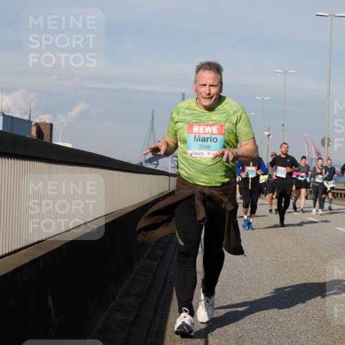 03.10.2025 - Köhlbrandbrückenlauf Fabian Wolf http://msf.ph/oto/9063638 03.10.2025 10:06:55 Position 3 3398 meine-sportfotos.de