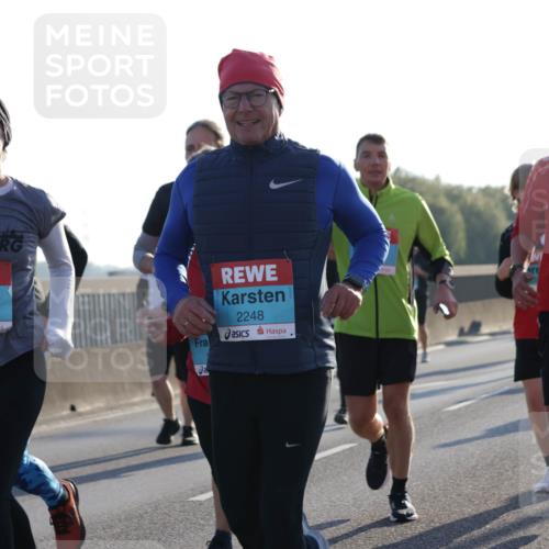 03.10.2025 - Köhlbrandbrückenlauf Jannik Wohlers http://msf.ph/oto/9063639 03.10.2025 09:24:18 Position 3 2466, 2248, 2632 meine-sportfotos.de